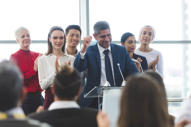 how to be a confident public speaker